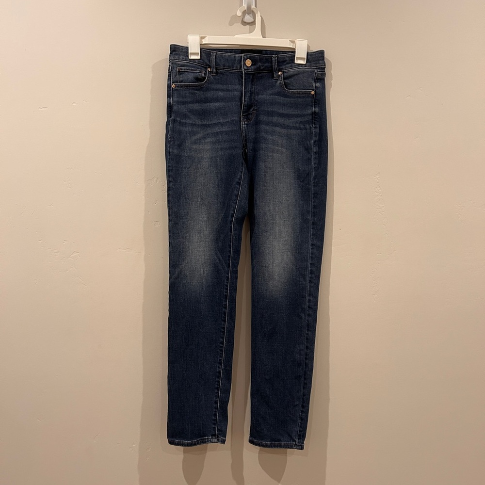 White House Black Market Women’s Jeans – Size 6